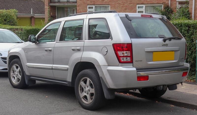 File:2006 Jeep Grand Cherokee CRD Limited Automatic 3.0 Rear.jpg