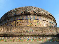 Dome of Jani Khan's tomb, Lahore.JPG