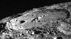 Keeler crater AS10-32-4823.jpg