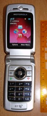 Motorola A910 opened.jpg