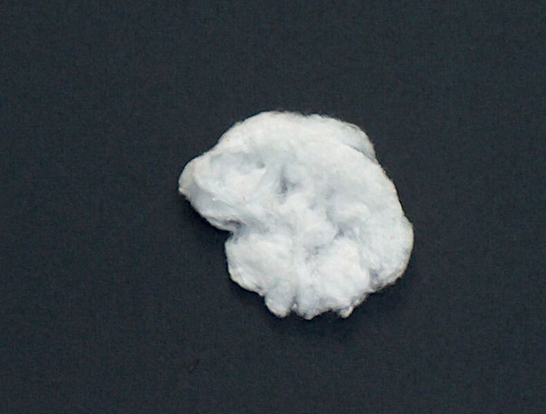 File:Nitrocellulose hexanitrate.jpg