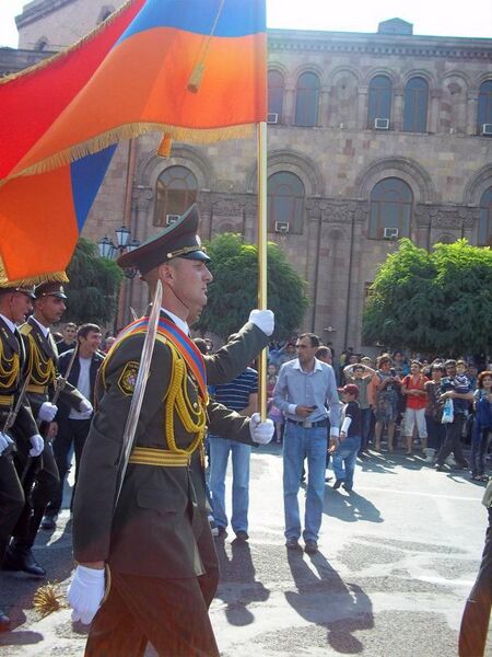 File:September 21, 2011 parade, Yerevan.jpg