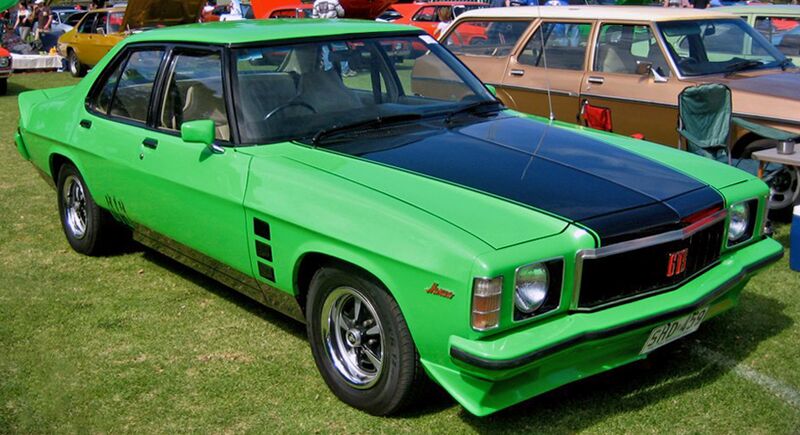File:1976-1977 Holden HX Monaro GTS sedan 01.jpg