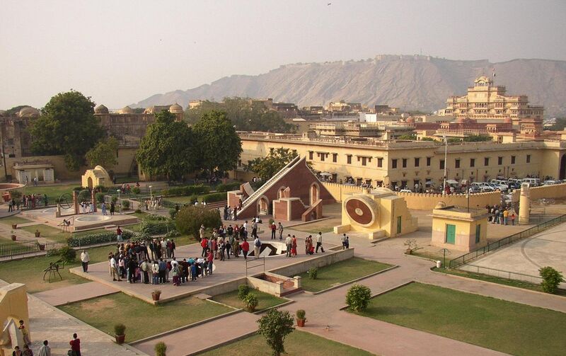 File:Jantar Mantar at Jaipur.jpg