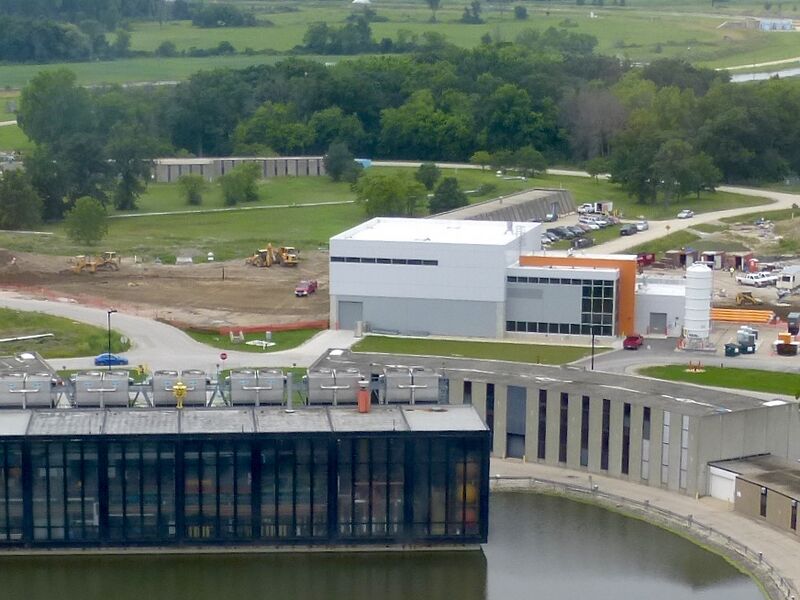 File:Muon g-2 building at Fermilab.jpg