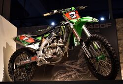 Kawasaki KX450F.jpg