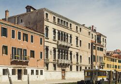 Palazzo Nani (Venice).jpg