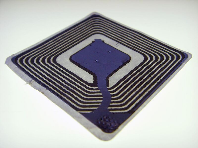 File:RFID Chip 004.JPG