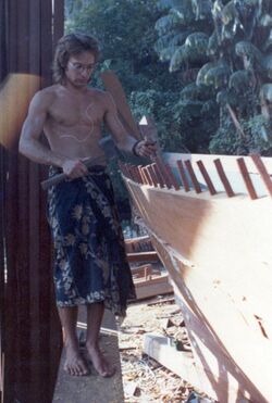 The building of the bedar Naga Pelangi, 1981.jpg