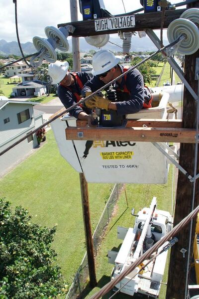 File:US Navy 110315-N-0278E-002 High-voltage electricians from Naval Facilities Engineering Command (NAVFAC) Hawaii reconfigure electrical circuitry and.jpg