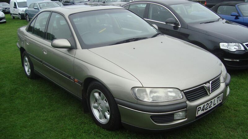 File:1996 Vauxhall Omega 2.0 CDX (14160539109).jpg