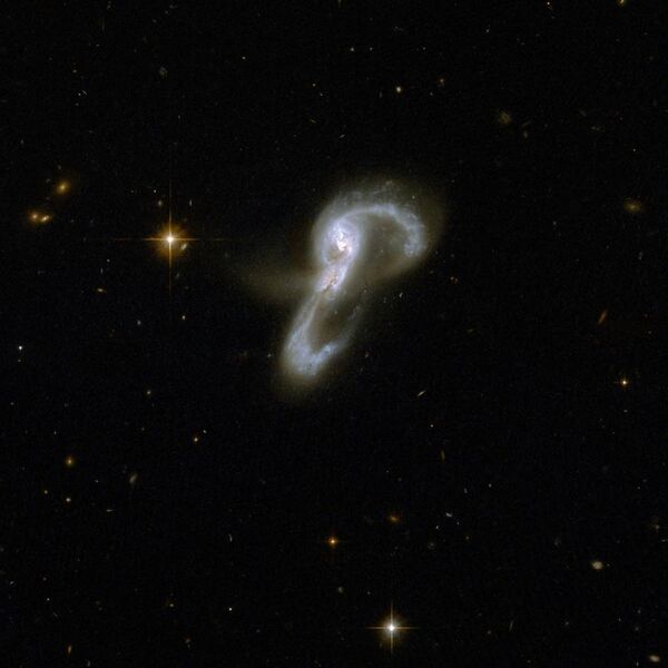 File:Hubble Interacting Galaxy VV 705 (2008-04-24).jpg