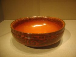 Lacquerware bowl, Western Han Dynasty.JPG