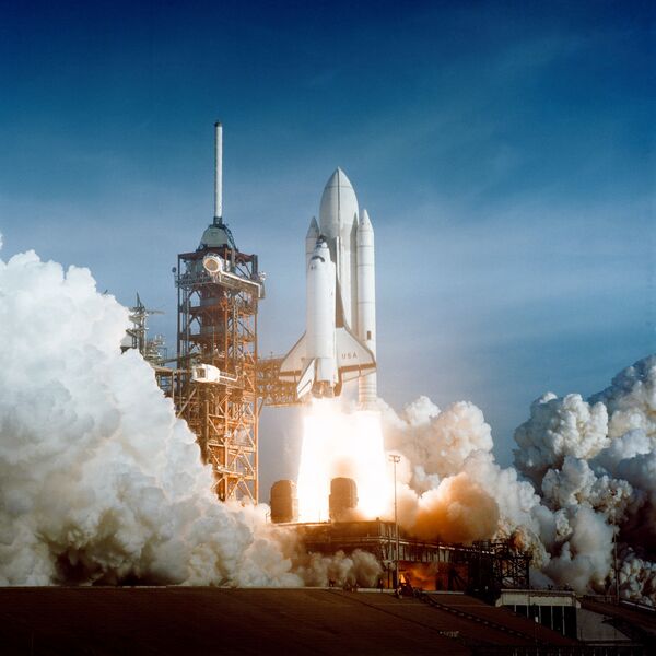 File:Space Shuttle Columbia launching.jpg