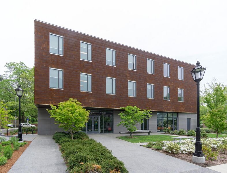 File:Brown University Applied Mathematics building.jpg