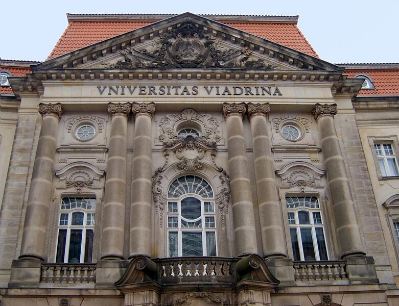 File:2004-viadrina -main building Sicherlich.JPG