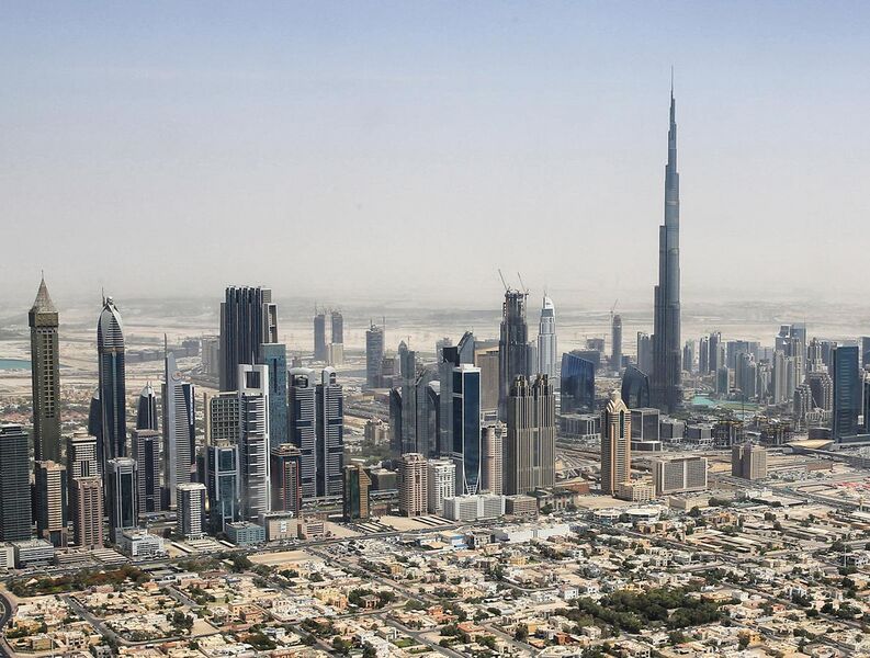 File:Dubai skyline 2015 (crop).jpg