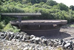 Llyn Celyn spillway1 w.JPG