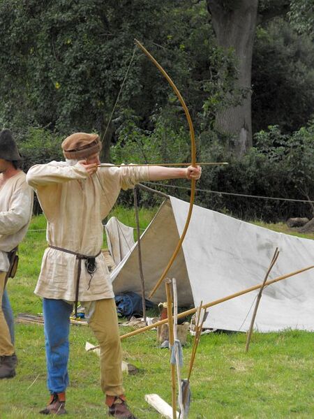 File:Mediaeval archery reenactment.jpg
