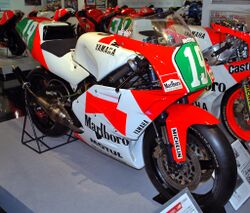 Yamaha YZR250 1990.jpg