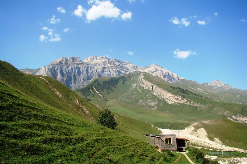 File:Şahdağ Mountain, Qusar, 2013.JPG