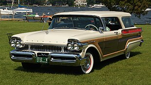 1957 Mercury Colony Park (white and red) (cropped).jpg
