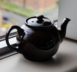 Black tea pot cropped.jpg