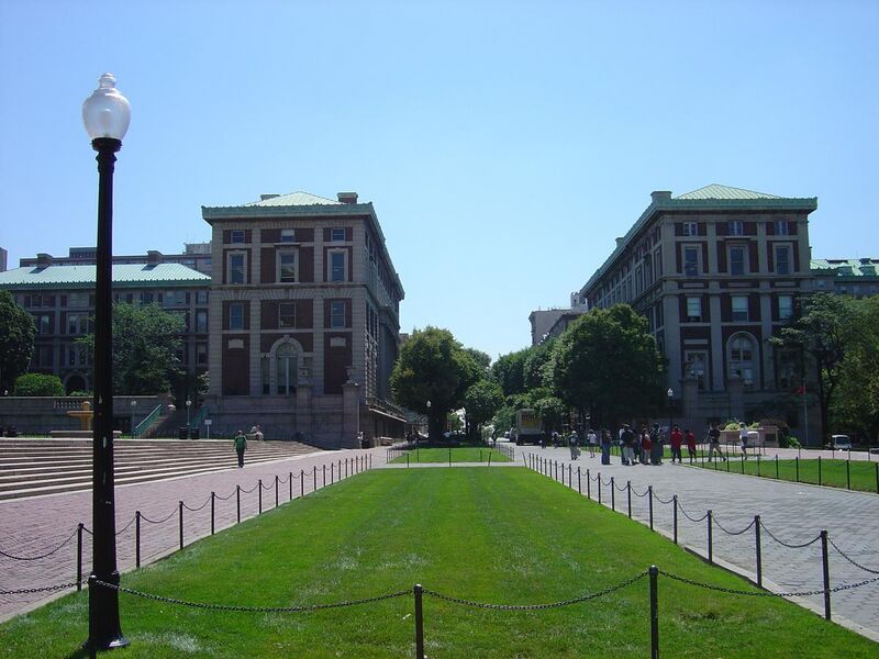 File:Columbia College Walk.jpg
