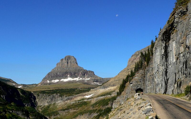 File:Going-to-the-Sun Road-27527-2.jpg