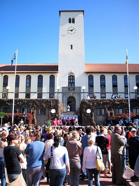 File:Herbert Baker clocktower, Rhodes University, 2004.jpg