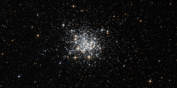 NGC 1755 HST 9891 50 ACS R814 G B555.png