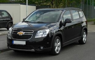 Chevrolet Orlando LTZ 1.8 – Frontansicht, 16. April 2011, Hilden.jpg