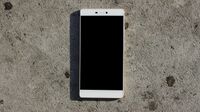 Huawei P8 smartphone (16975510790).jpg