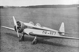 Walter Scolar a Beneš-Mráz Be-252-1 (1937).jpg