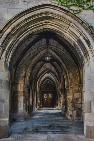 File:Archway at the University of Chicago.jpg