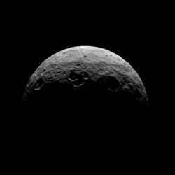 PIA19540-Ceres-DwarfPlanet-Dawn-RC3-image7-20150426.jpg