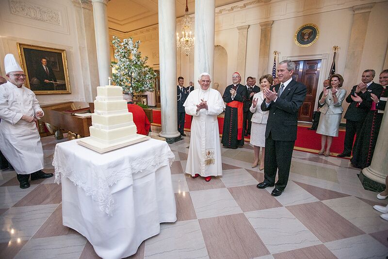 File:President George W. Bush and Mrs. Laura Bush celebrate the 81st Birthday of Pope Benedict XVI.jpg