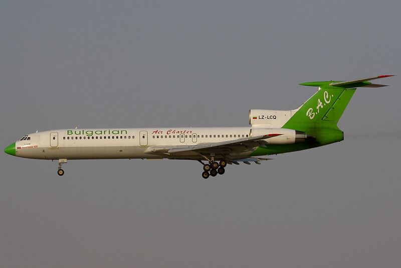 File:Tupolev Tu-154M, Bulgarian Air Charter (Airlines 400) AN1137003.jpg