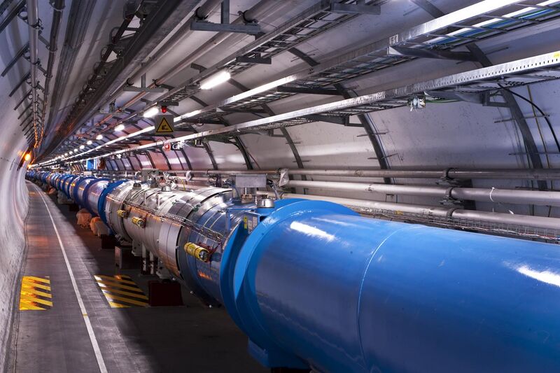 File:Views of the LHC tunnel sector 3-4, tirage 2.jpg