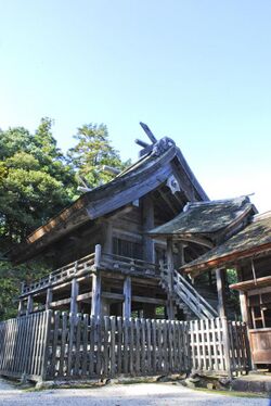 Kamosu jinja.jpg