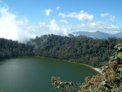 Laguna Chicabal2.jpg