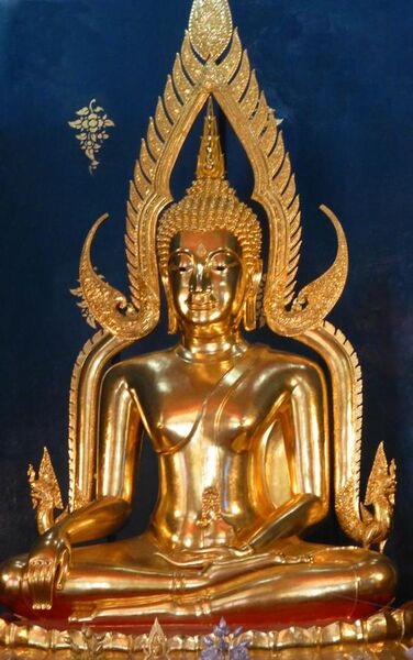 File:Bodh Gaya - Wat Thai - Main Buddha Statue (9228460504).jpg