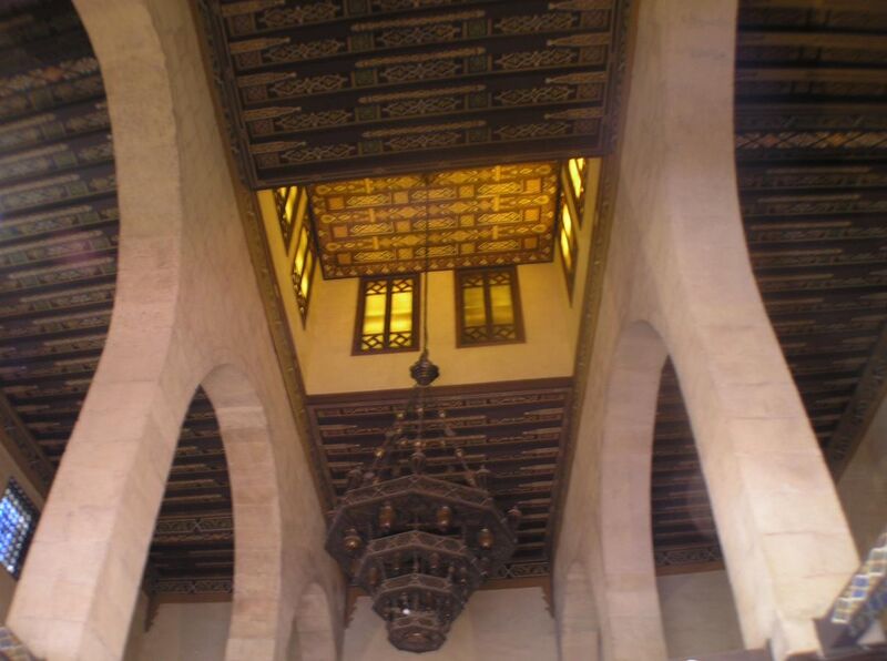 File:Cairo - Islamic district - Al Azhar Mosque - chandelier in prayer hall.JPG