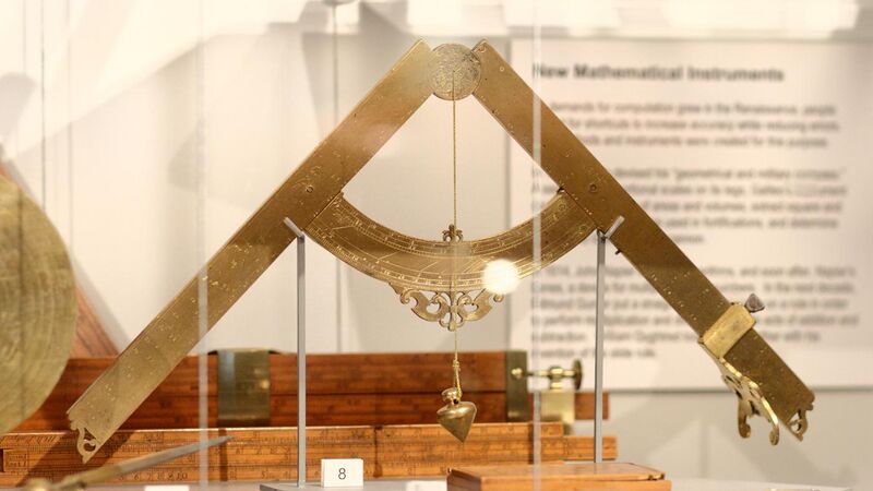File:Galileo's geometrical and military compass in Putnam Gallery, 2009-11-24.jpg
