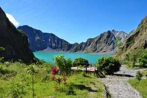 Mt Pinatubo trekking - panoramio (5).jpg