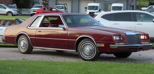 1981 Imperial, front right (Cruisin' the River Lowellville Car Show, July 10th, 2023).jpg