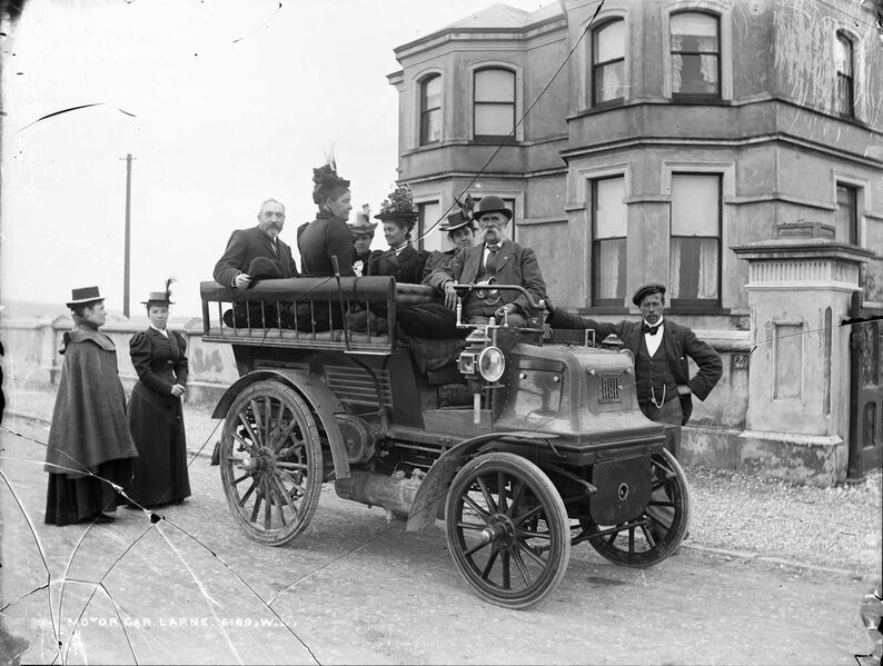 File:Daimler wagonette National Library of Ireland.jpg