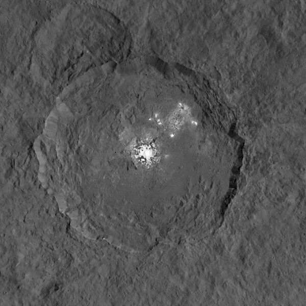 File:Occator Crater Illusion.jpg