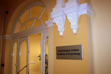 The entrance to the Institute of Psychology