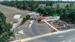 The front gate of CIMMYT in El Batan, Mexico.jpg